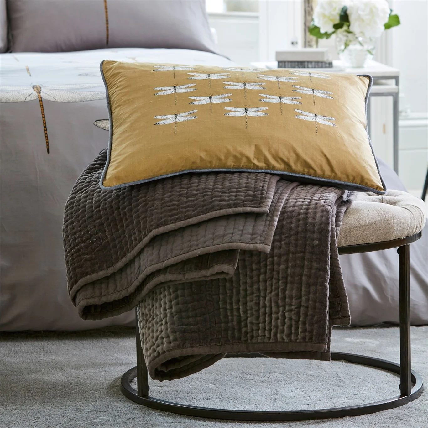 Harlequin-graphite-demoiselle-throw.jpg