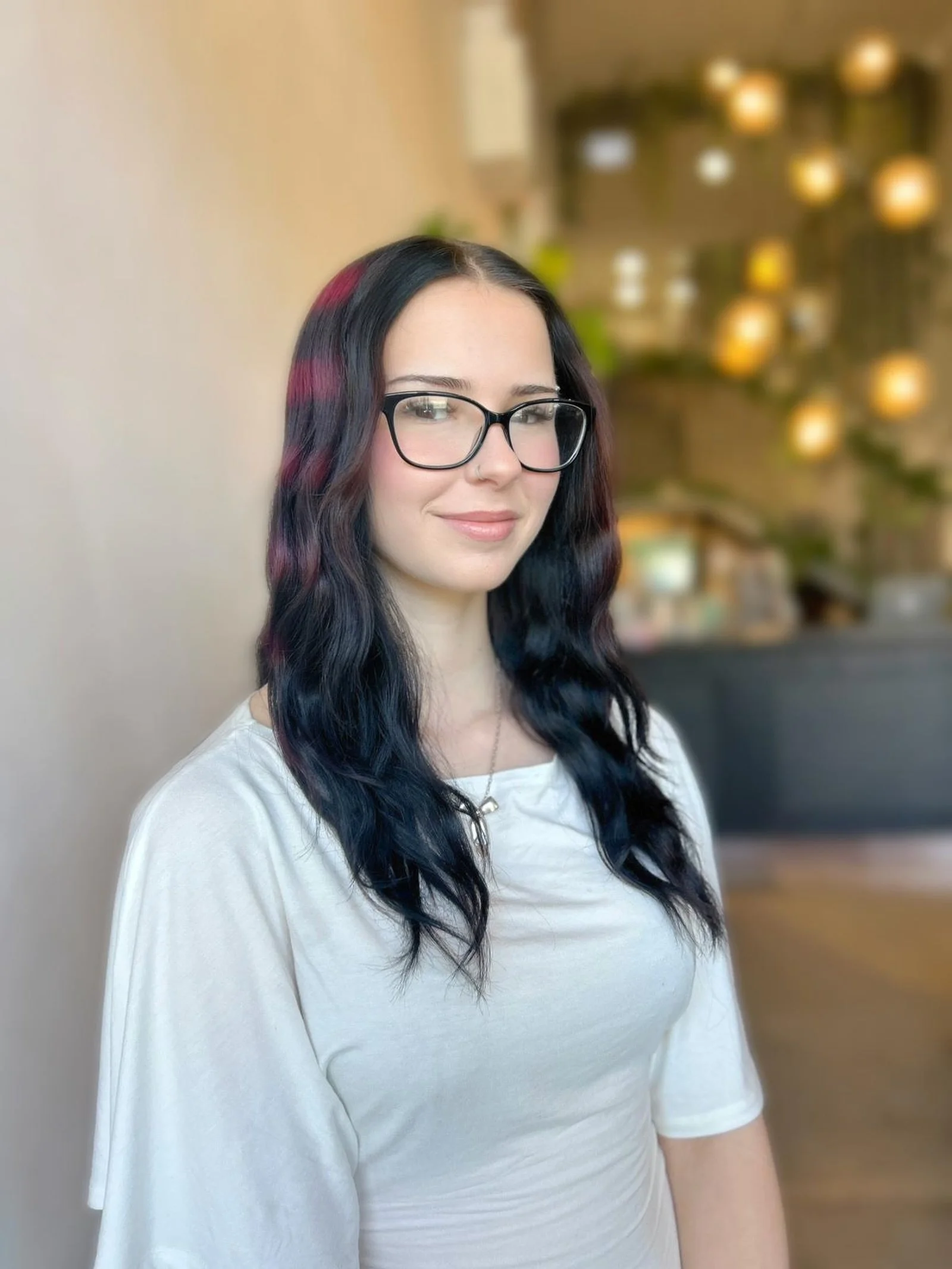 Meet our newest Epsilon team member Ella @ellarosedidmyhair 

Ella joins Epsilon fully qualified as one of our junior stylists. Available Thursday - Saturday each week, Ella is your new go to for weekend blowwaves or evening colour appointments 

As 