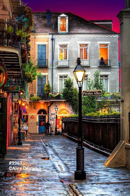 Travel Photography New Orleans Pirates Alley French Quarter NOLA