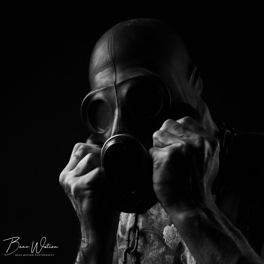 darkportraitrs-1-2.JPG