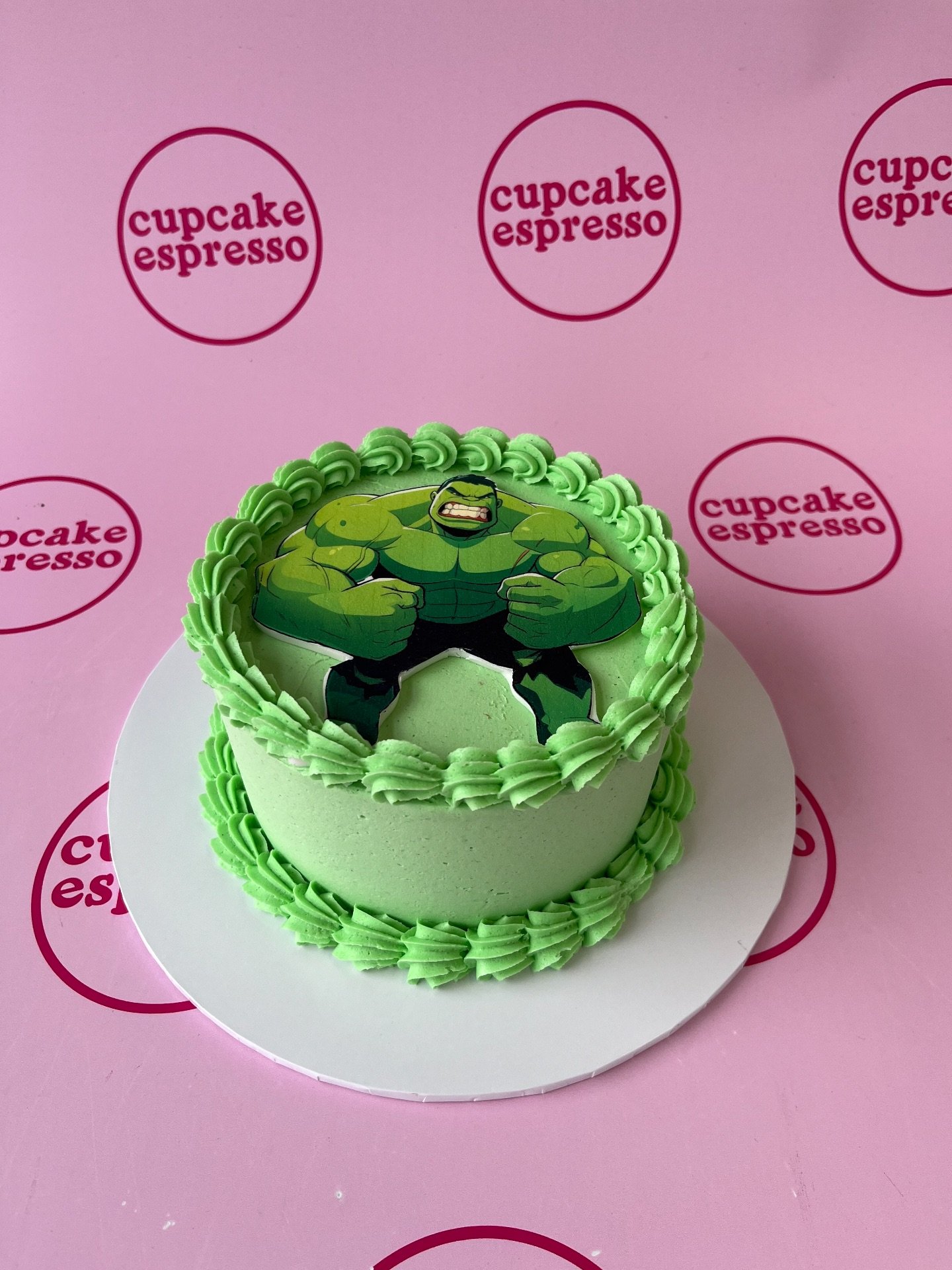 Hulk Cake.jpg