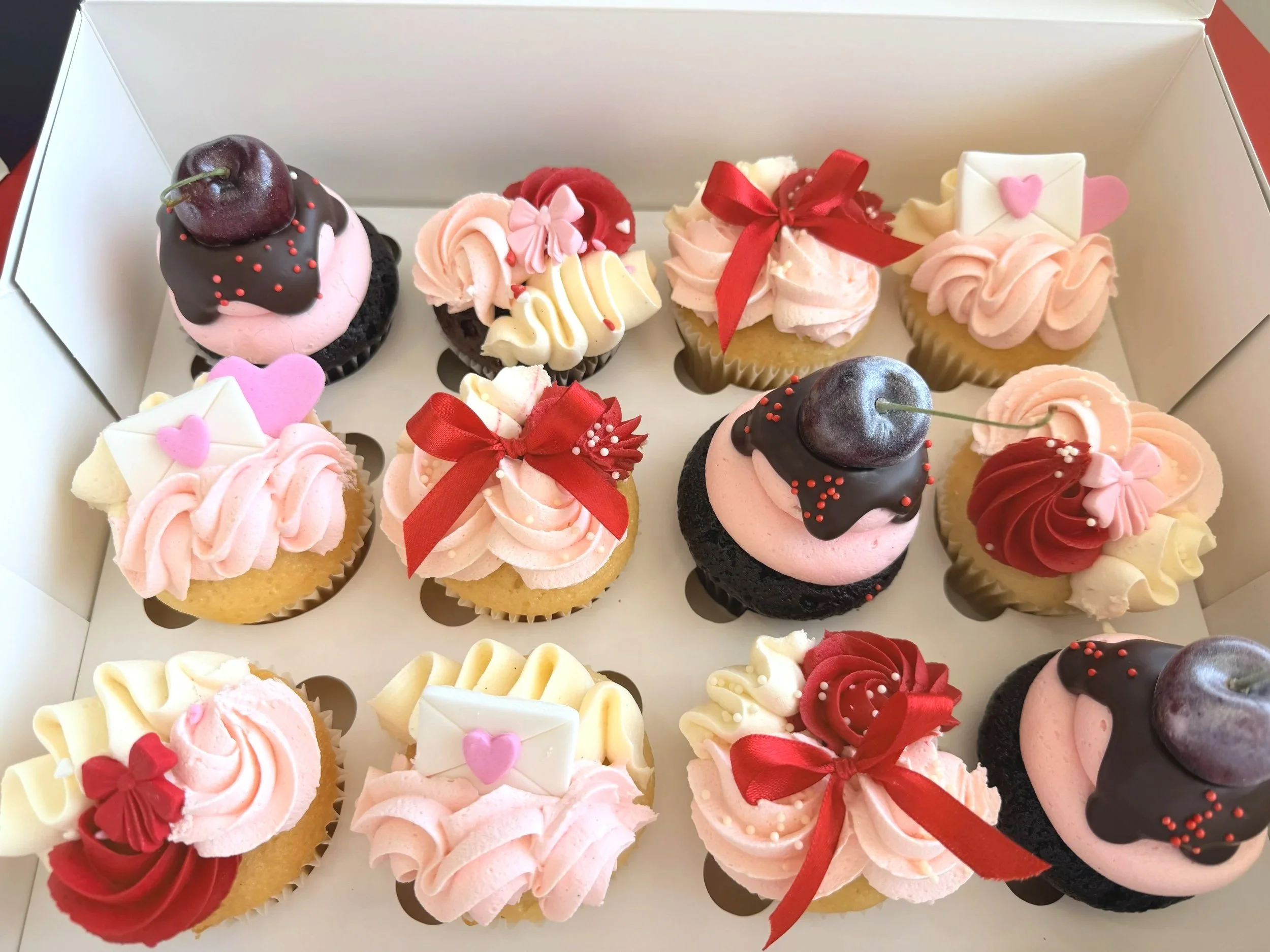 Mix+Box+Cupcakes+Valentines.jpg