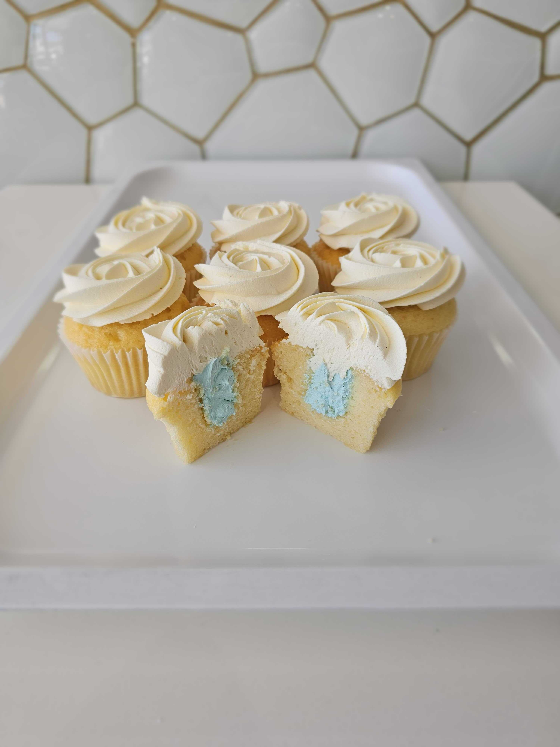 Gender reveal cupcakes blue.PNG