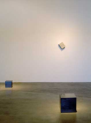 2005_bq2.jpg