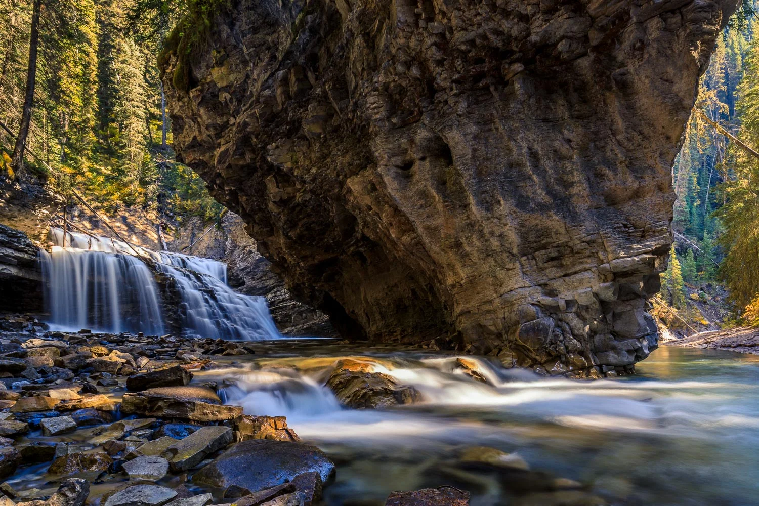 Off the standard trail, away from the crowds, is this little quiet spot. 