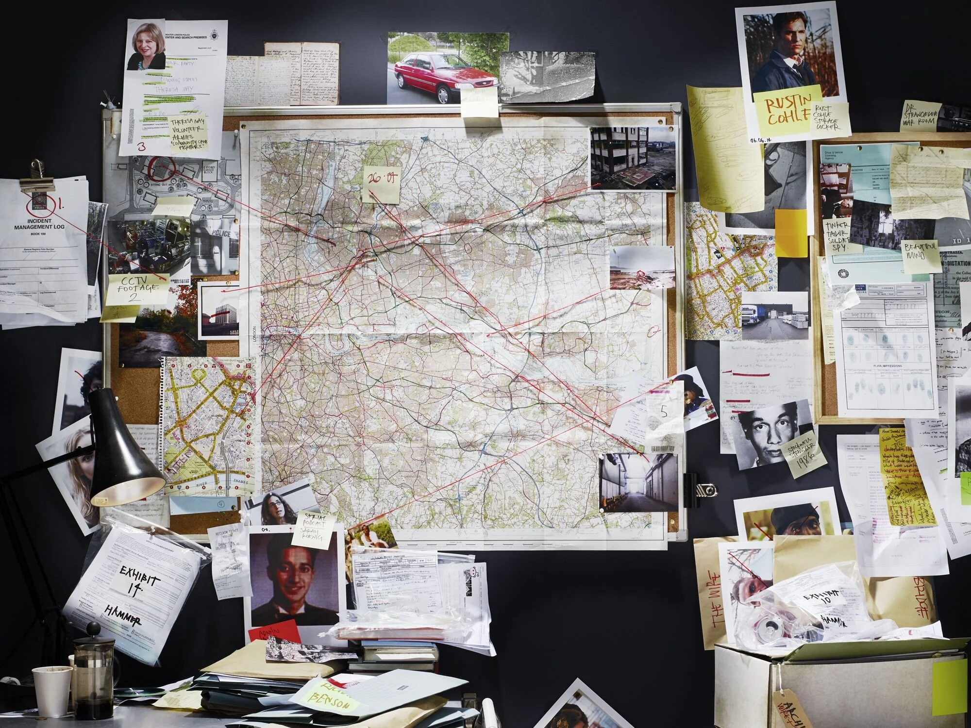 original-detective-crazy-wall-43-jpg-f48b090a.jpg