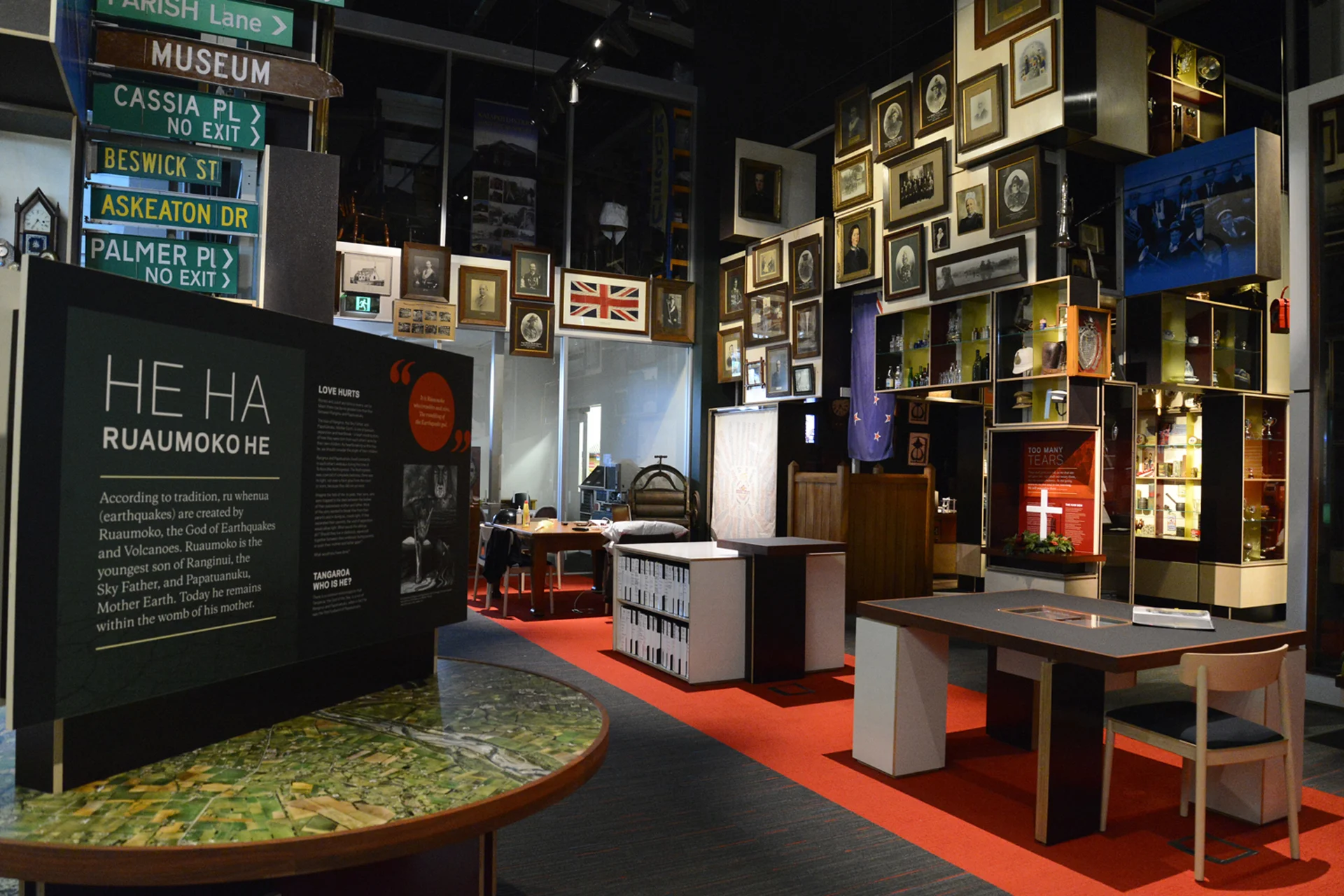 04 interior copy.JPG