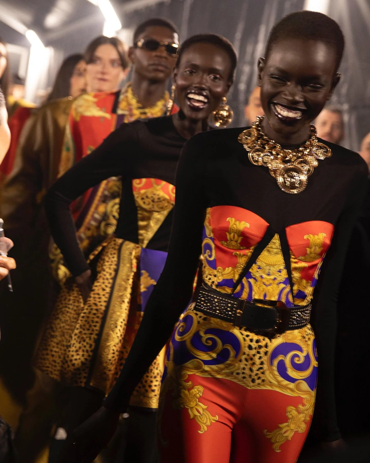 Giving some Versace attitude! Direct from backstage Versace FW 2025&hellip;#VersaceFW2025 #Versace #DougOrdway