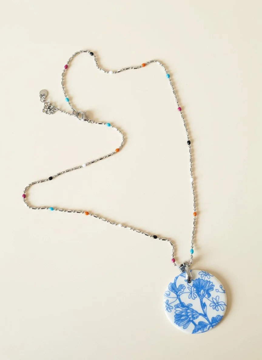 Elegant Blue Floral Pendant Necklace