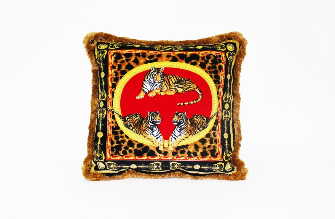 04ce944d2a1e87424a79606732baf42f_Tiger-Multi---Cushion---45x45-cm---Velvet-Panel-R-Velvet-Panel---2014-CU21VE03150-V.1002-R-.jpg