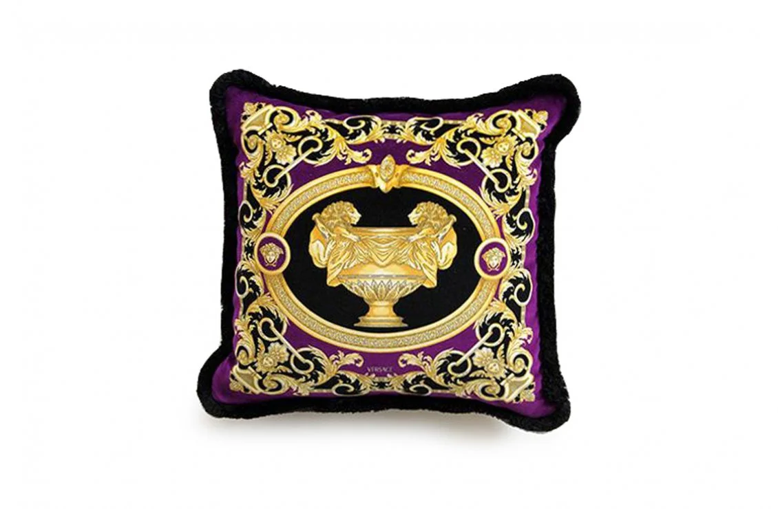 63ae0447ed1401e67f711afb807ede22_Lion-Urn---Cushion---45x45-cm---Velvet-Panel-R-Velvet-Panel---2016-ZCU454501-ZCOM0083-Z7125-.jpg