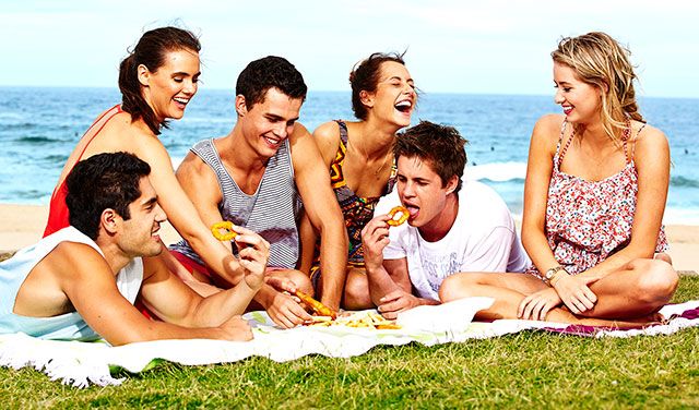 23d6655c408ce968e6e9b126971185d1--home-and-away-seven-network.jpg