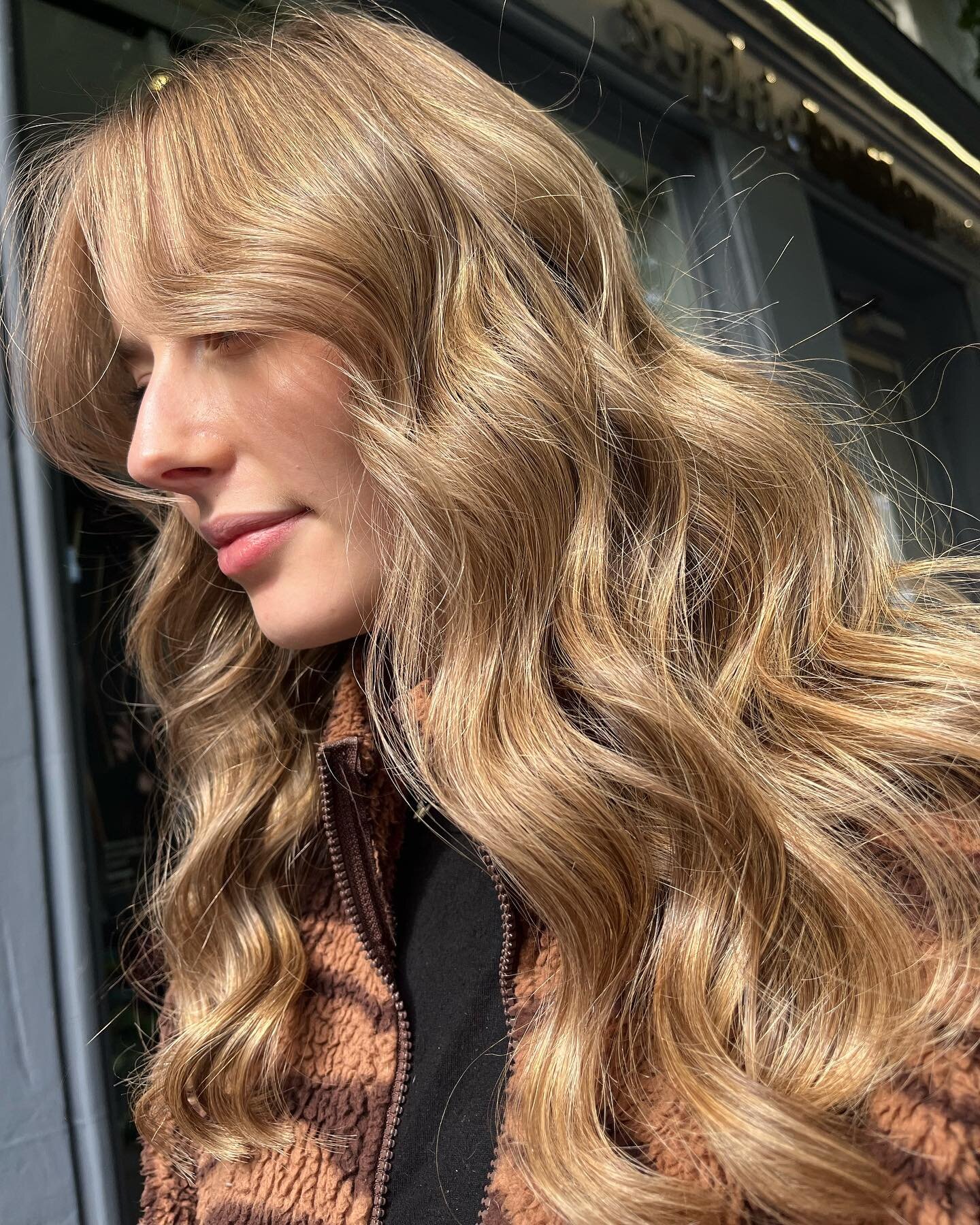Soft buttery blonde, a natural colour change to brighten up for summer&hellip;

#wella #wellahair #wellahairuk #hairdressing #standrews #salon #stylist #colourtransformation #wellalife #ghd #balayage #hairtransformation #blondorwella #wellacolor #wel
