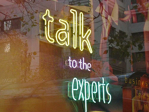 ‘Talk to the experts’ by Mai Le, CC BY