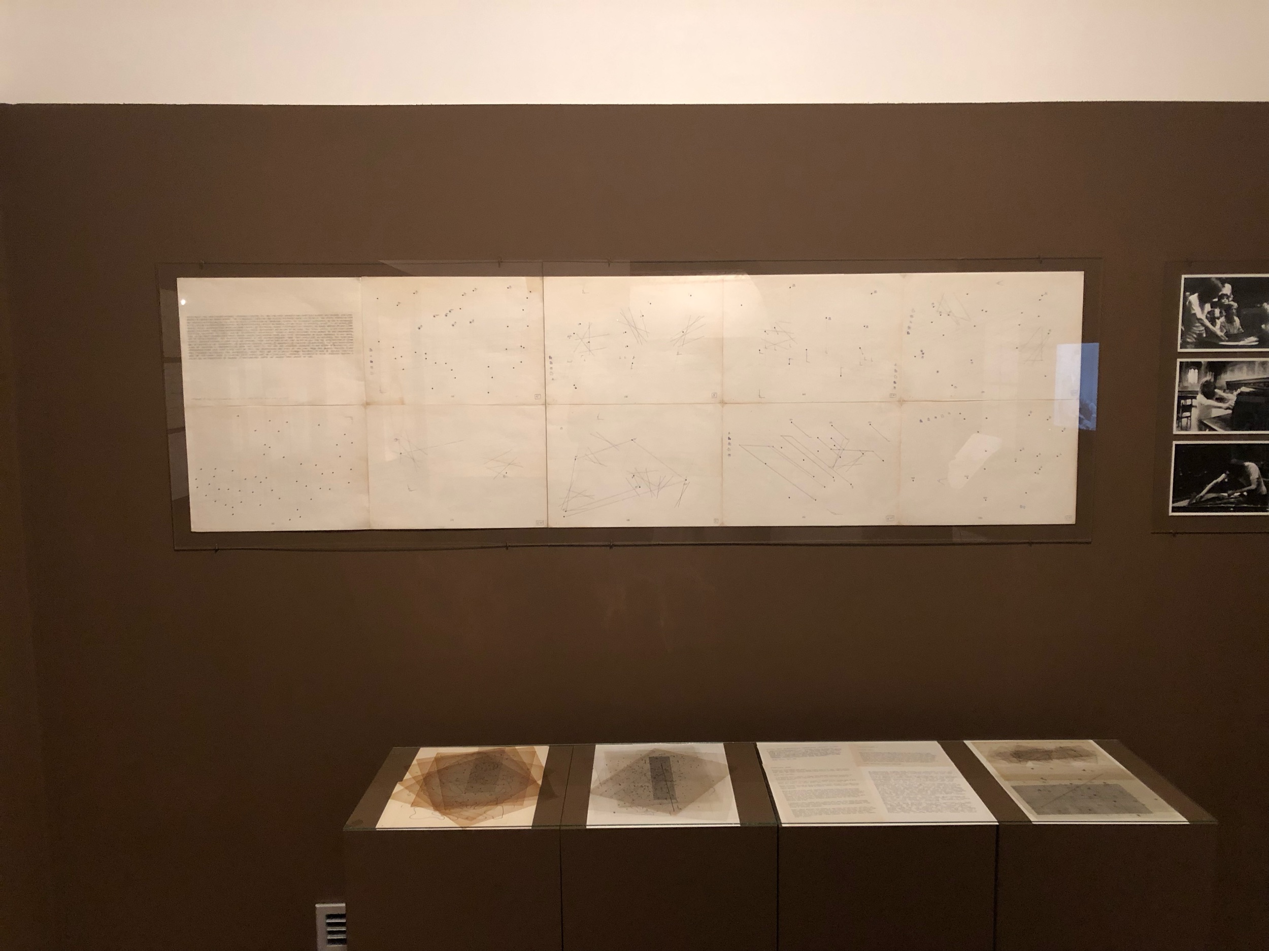 Milan Adamčiak a John Cage z Art and concept Gallery na výstave v GHMP