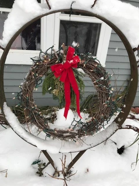snow wreath.jpg
