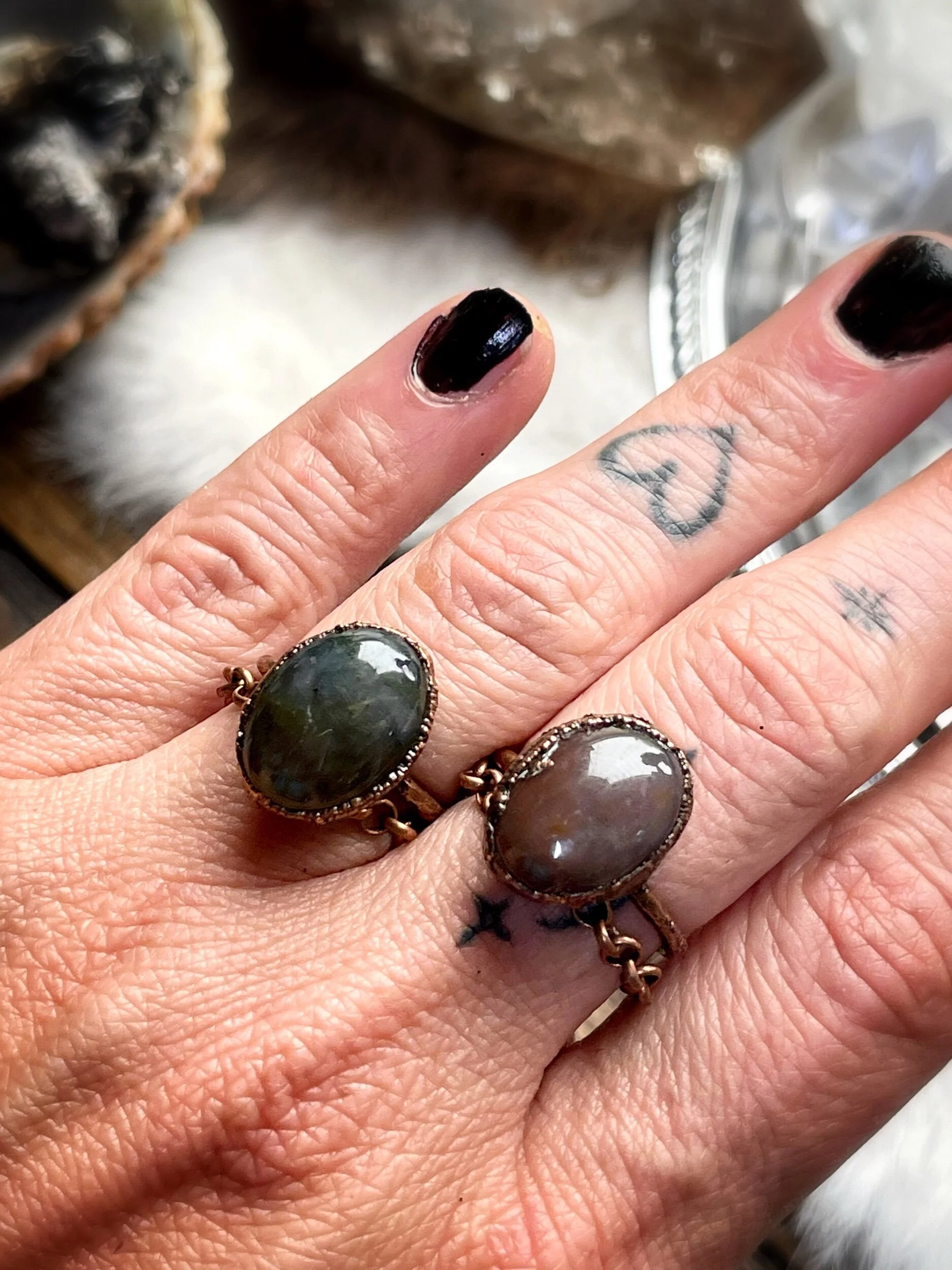 B28DB183-6256-43C9-8611-11DA3B240D1F