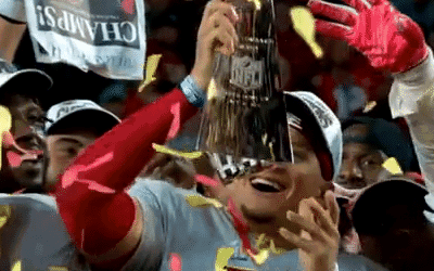 CBS_LIVE_Video_09_C-low (1)_WEB.gif