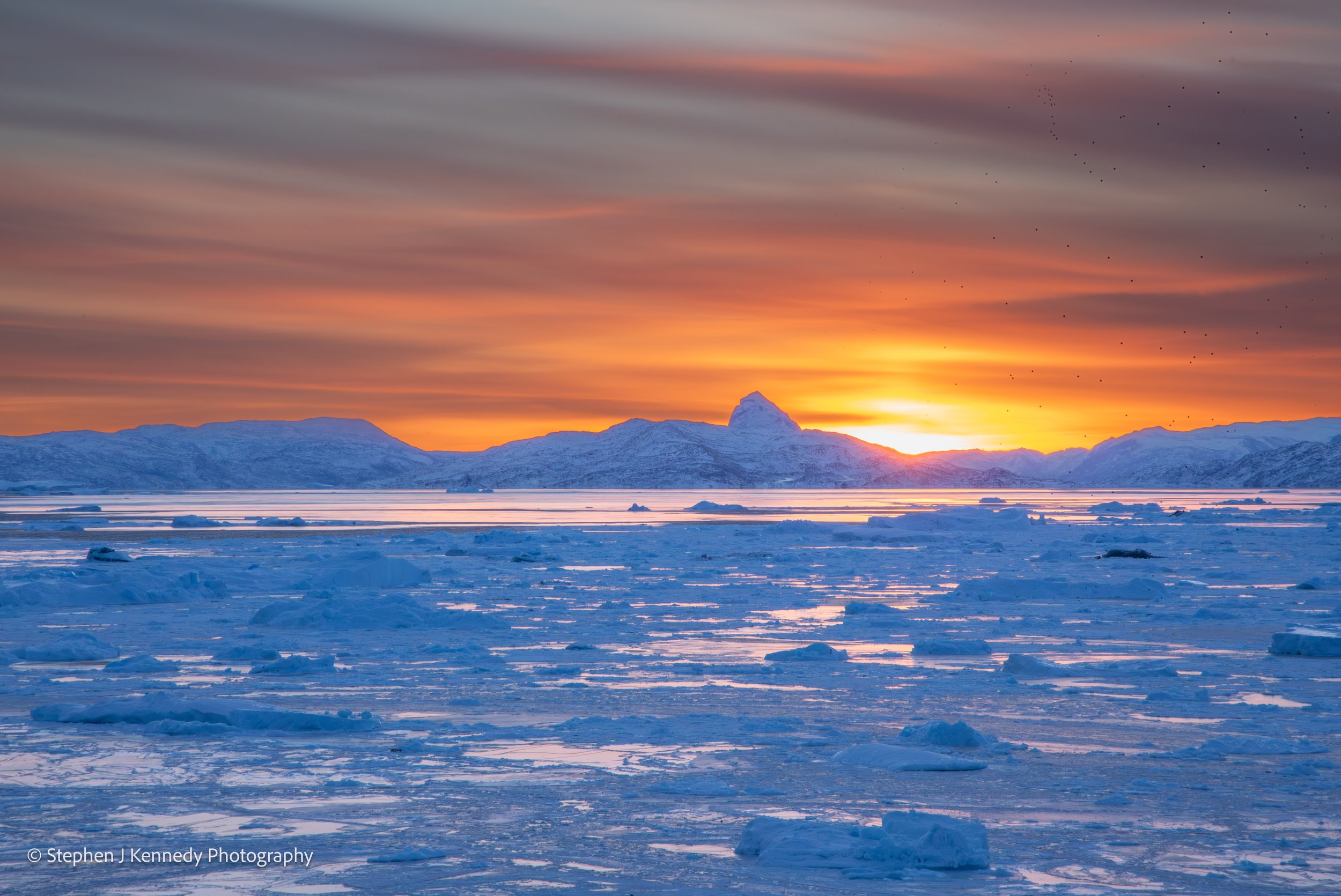 Sunrise on Uummunnaq
