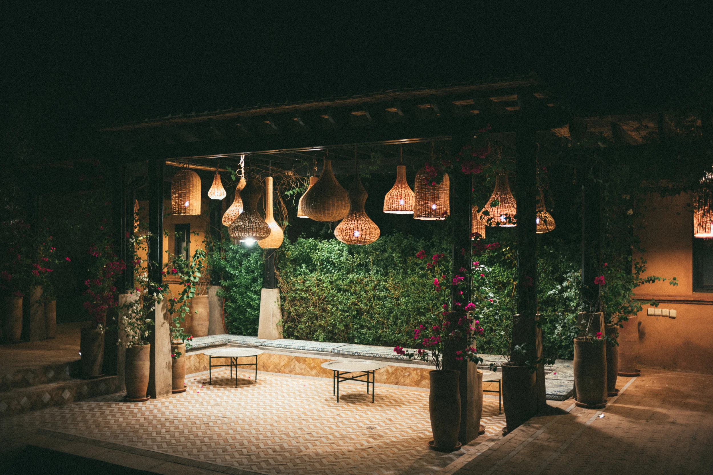 SS-Marrakech_Retreat-Pool-Lamps-1003970.jpg