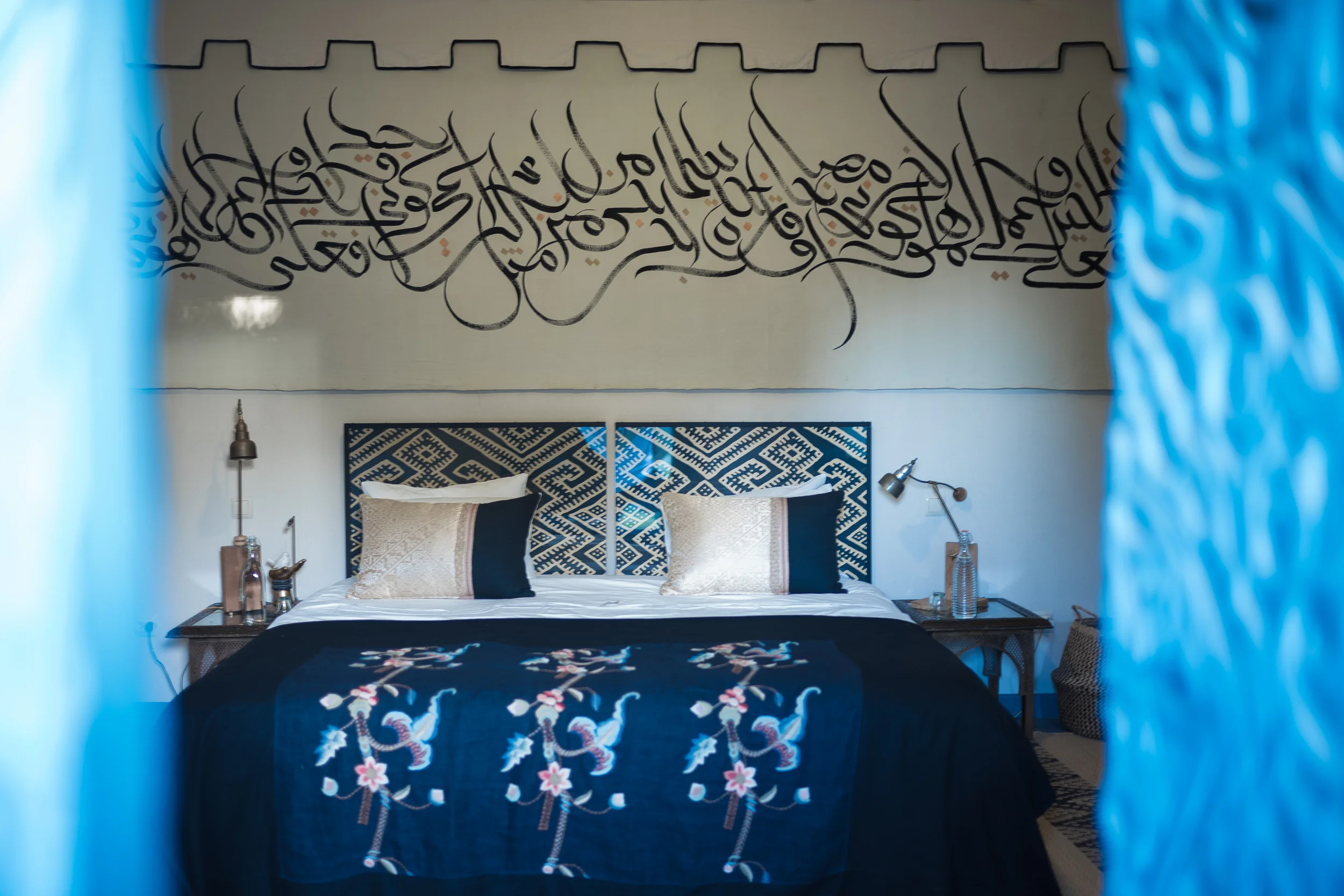 SS_Marrakech_Retreat_DarkBlueRoom_I_1004603.jpg
