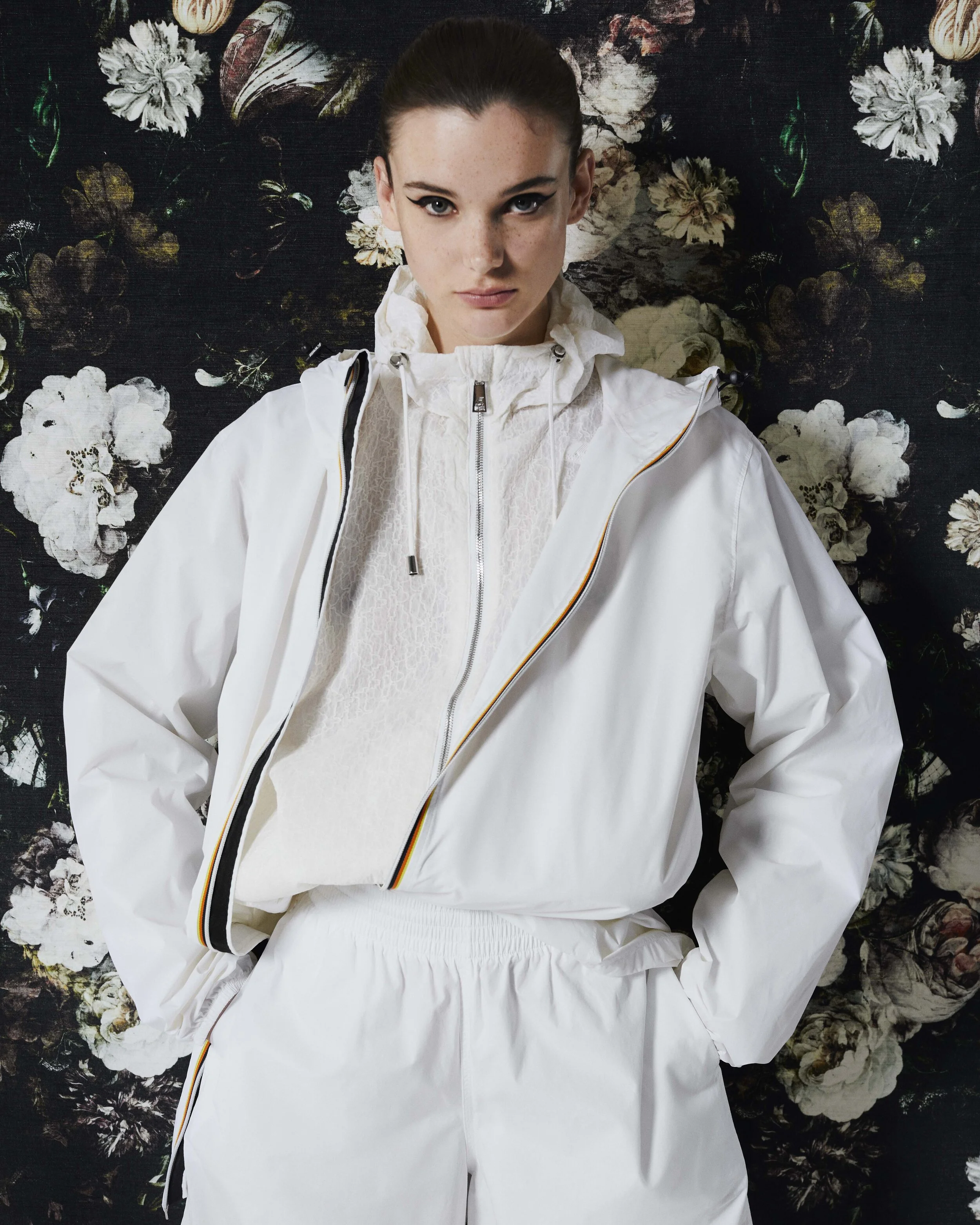 191121_VF_FLOWER ME COVER_LOOK_07_062 copy.jpg