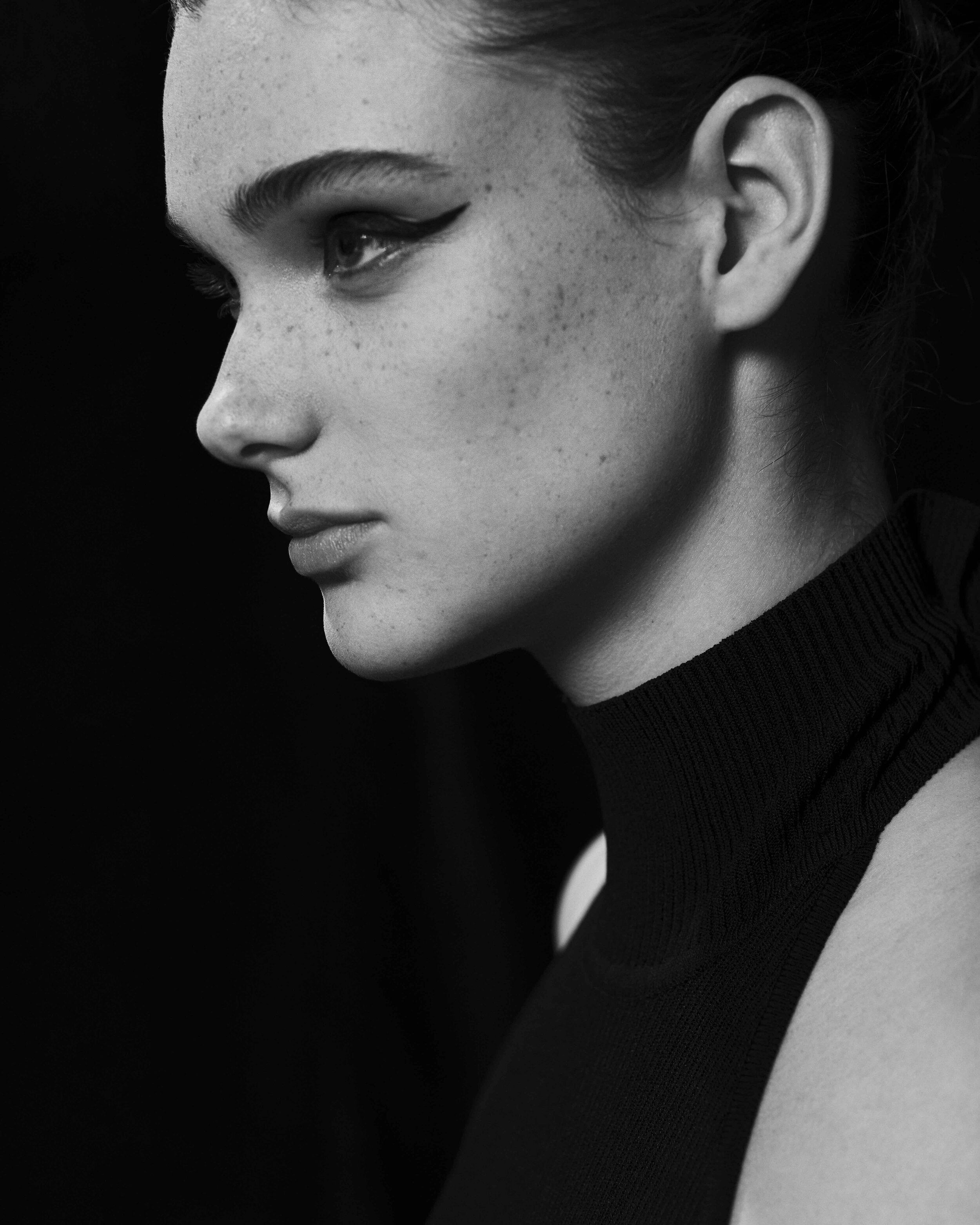 191121_VF_FLOWER ME COVER_LOOK_18_019 copy.jpg