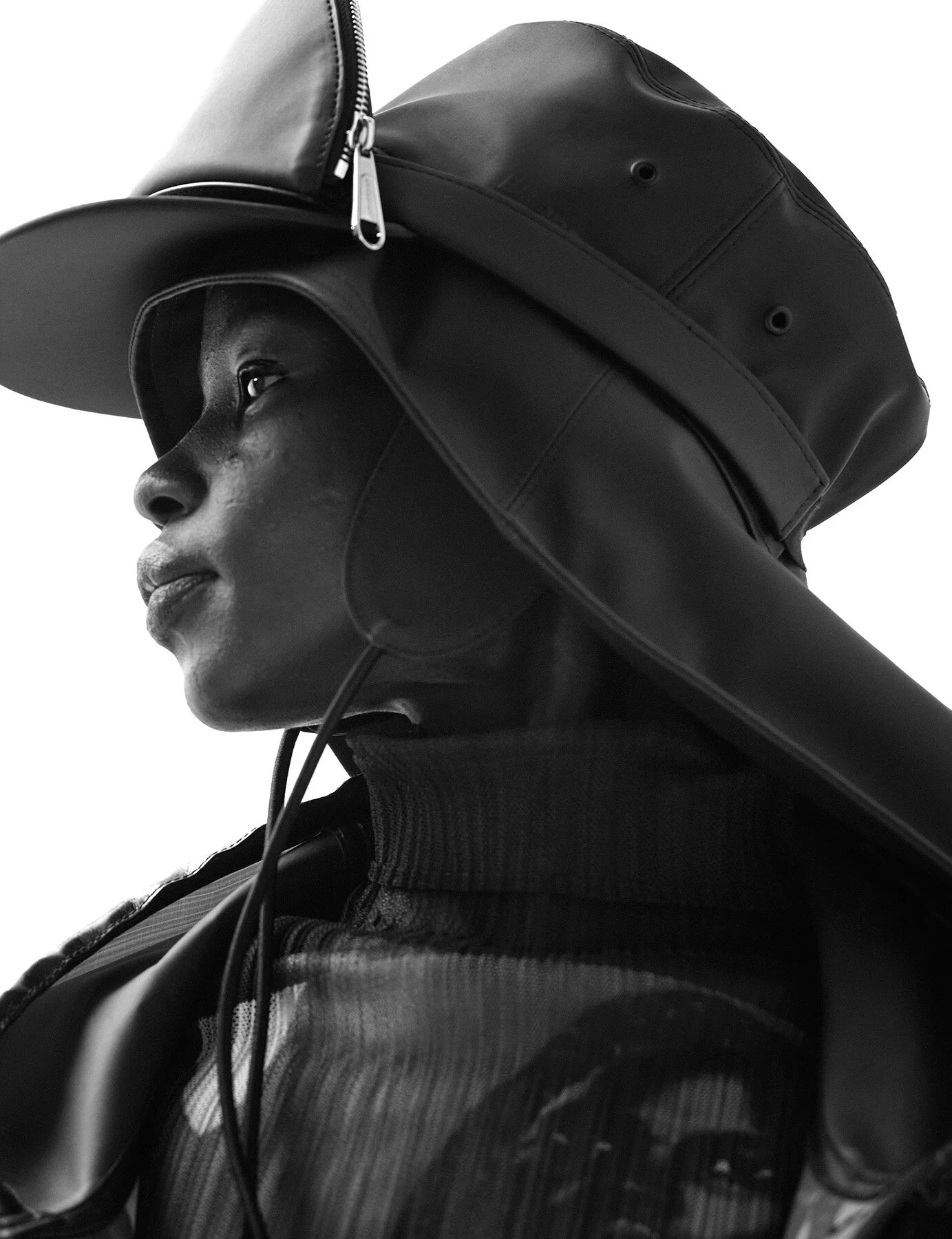 Mariano + Oliver_HEROINE_14_uncompressed_Page_5_Image_0001.jpg