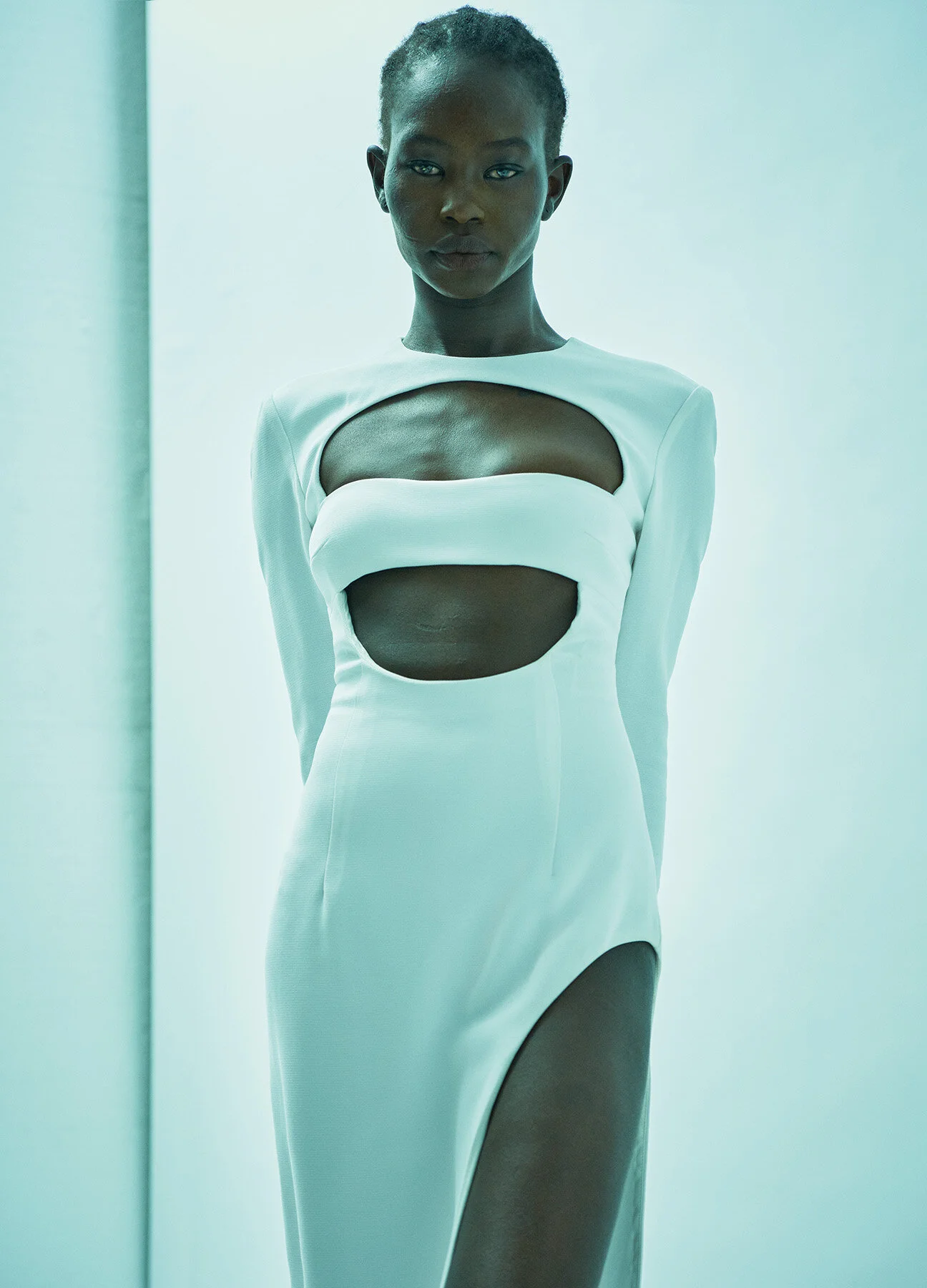 Mariano + Oliver_HEROINE_14_uncompressed_Page_3_Image_0001.jpg