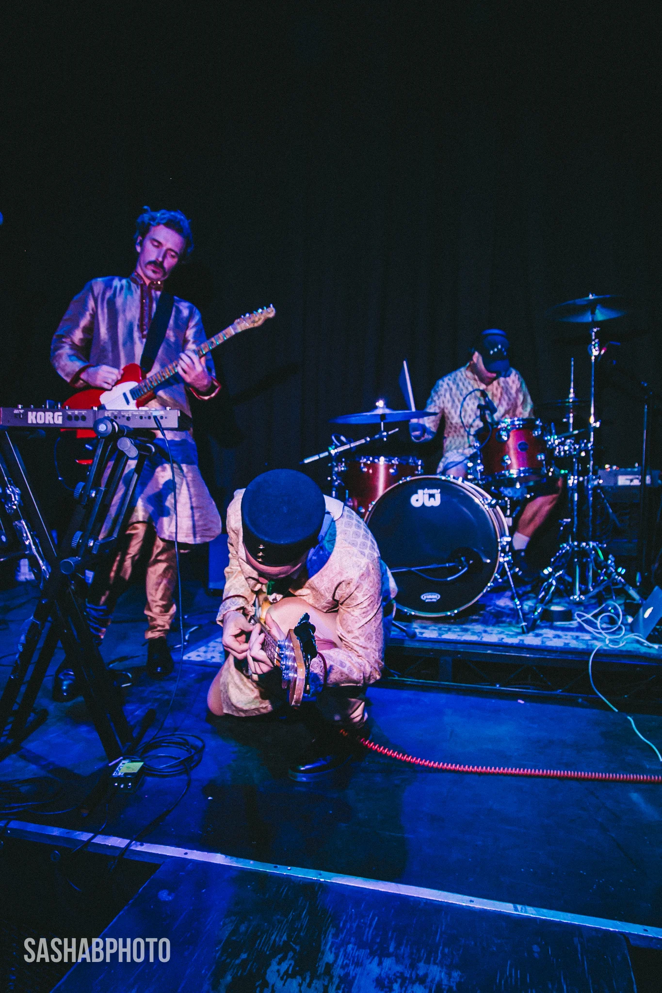 FICTION_WHOMAEWHO_hoy_1114 _0044.jpg