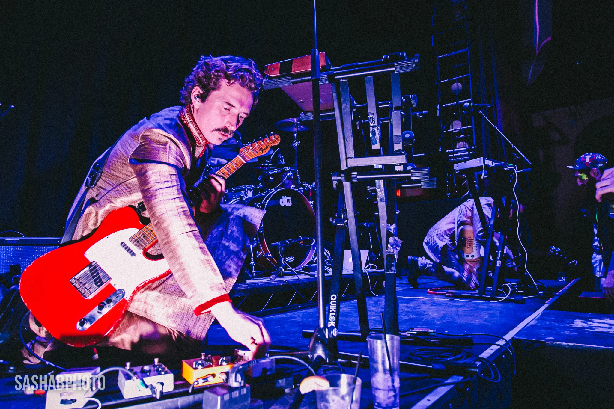 FICTION_WHOMAEWHO_hoy_1114 _0062.jpg