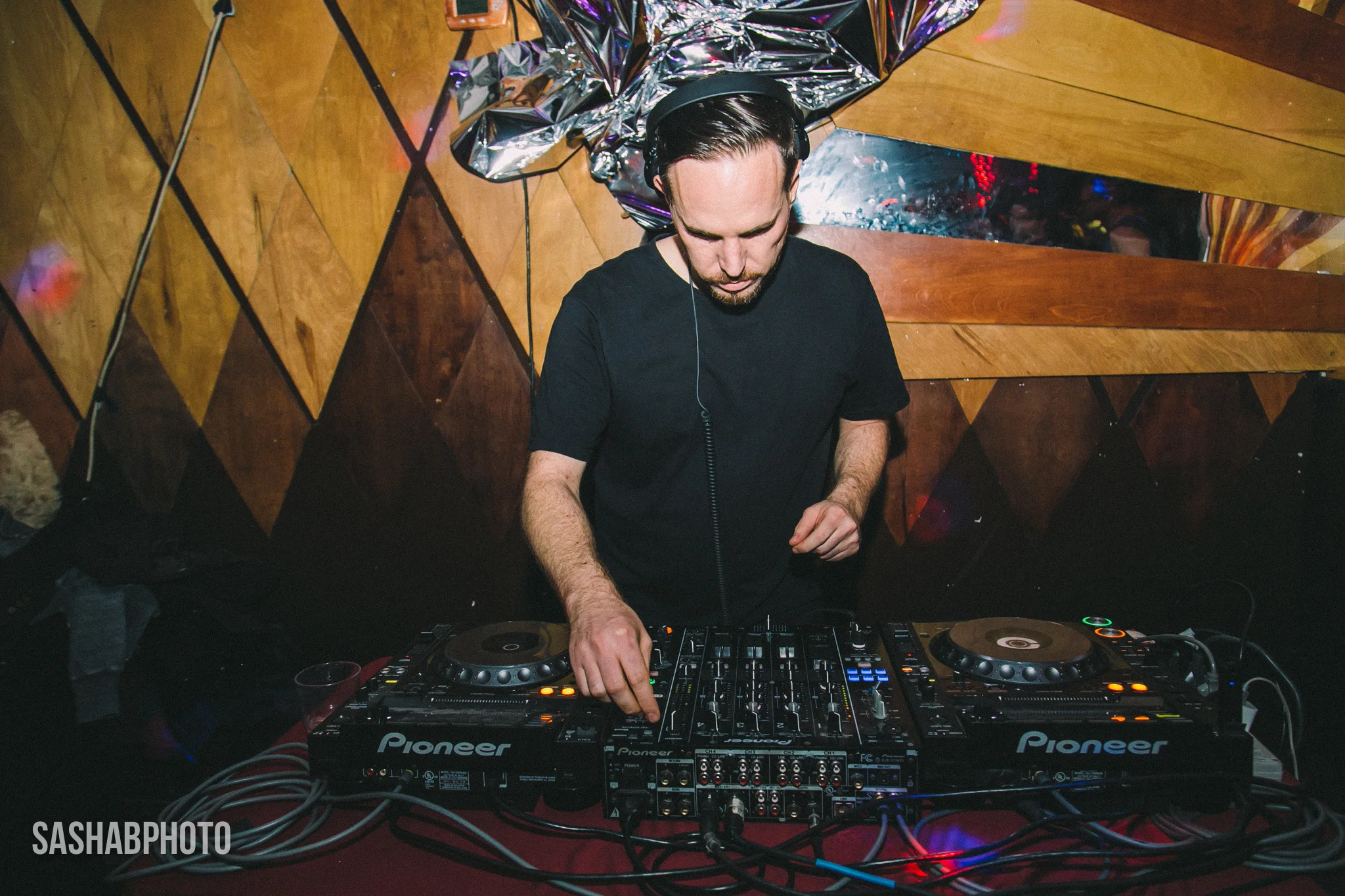 FICTION_WHOMAEWHO_hoy_1114 _0360.jpg