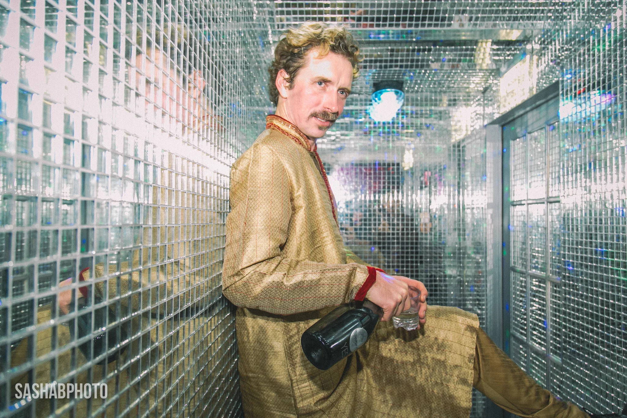 FICTION_WHOMAEWHO_hoy_1115 _0390.jpg