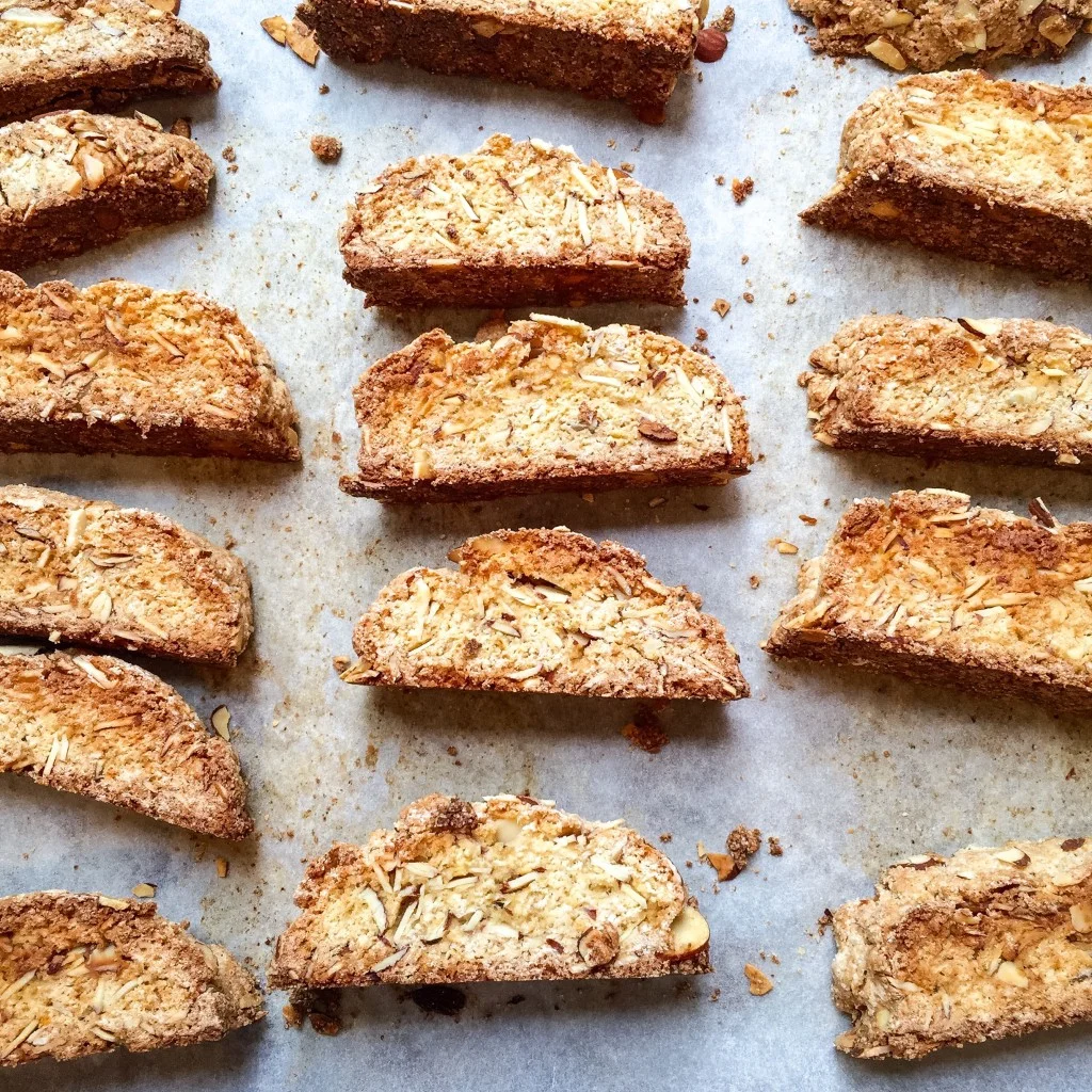 Cantucci (Italian Almond Cookies)