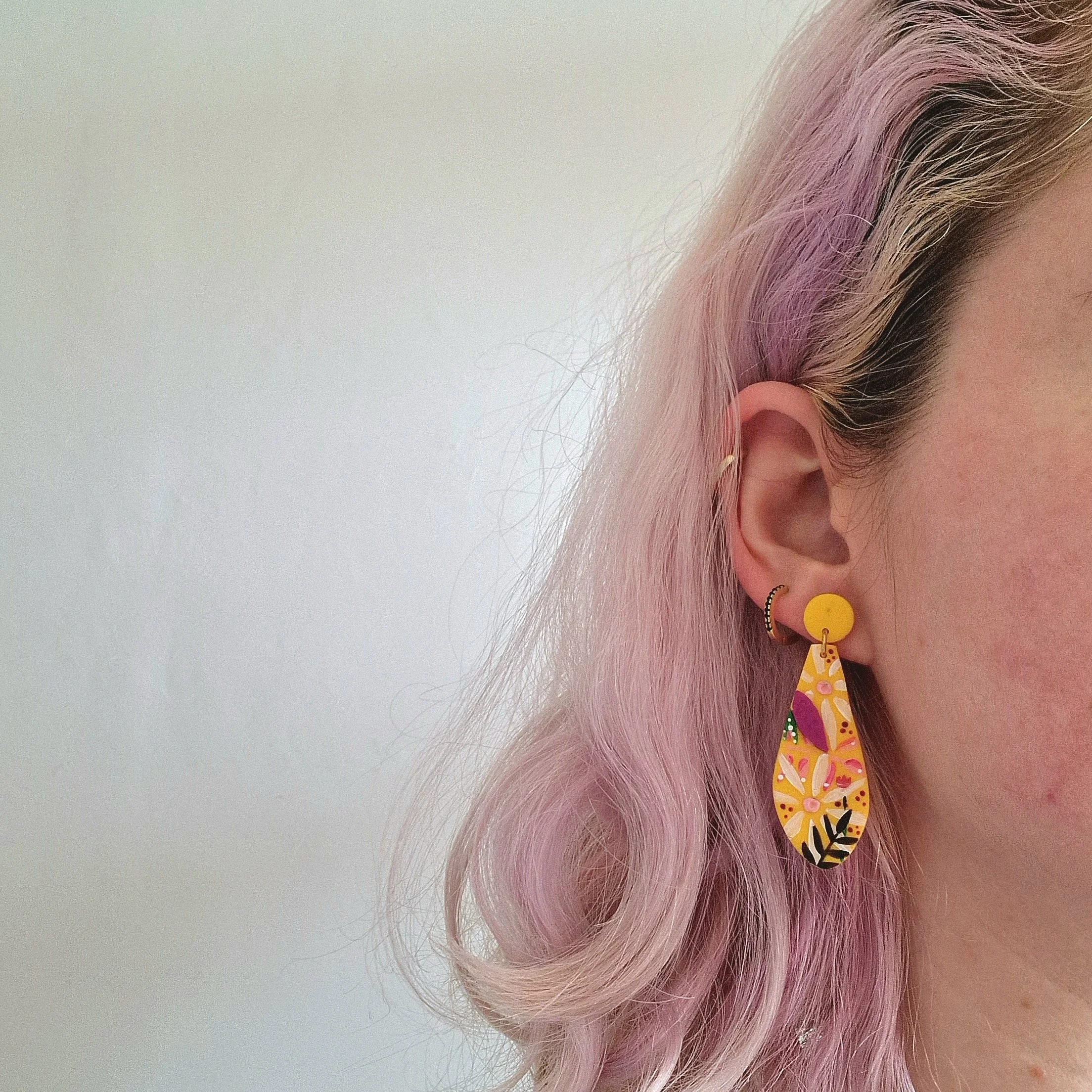 Yellow Floral Teardrop1.jpg