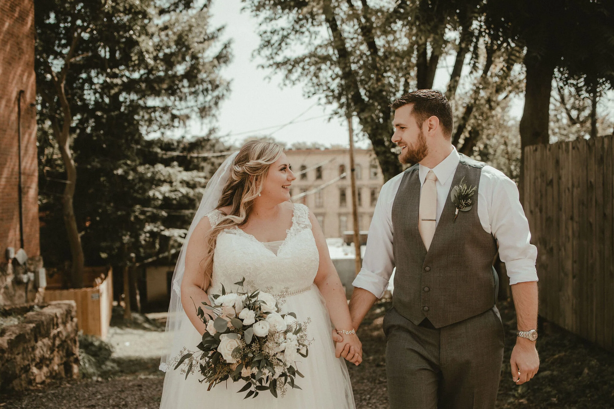 elegant, modern galena wedding | haas