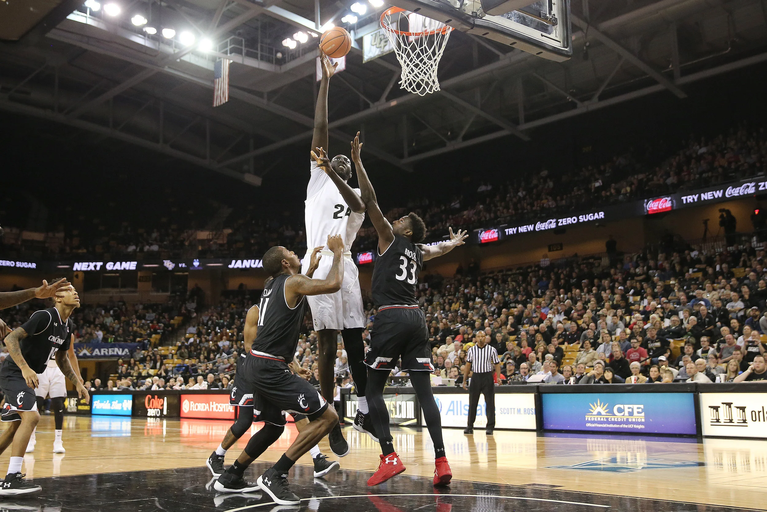 Cincinnati v Central Florida03.JPG