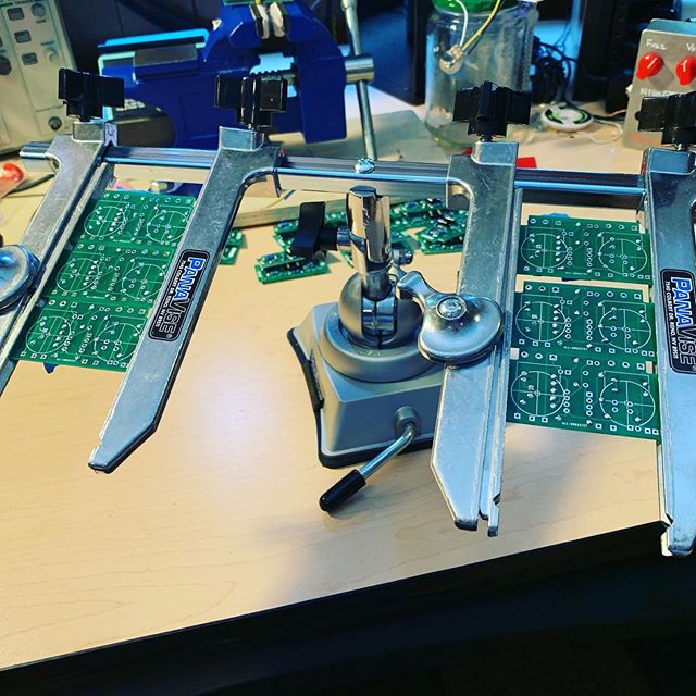 My life just got soooo much #easier. .
.
.
.
.
.
#diy #stompboxes #guitar #pedals #effectspedals #vise #nightjar #fuzz