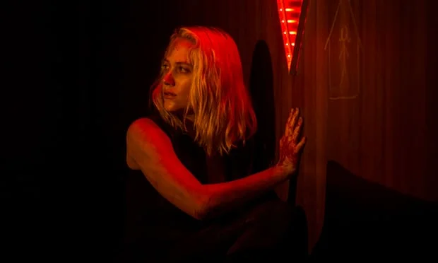 Maika Monroe as Julia/Subject 3