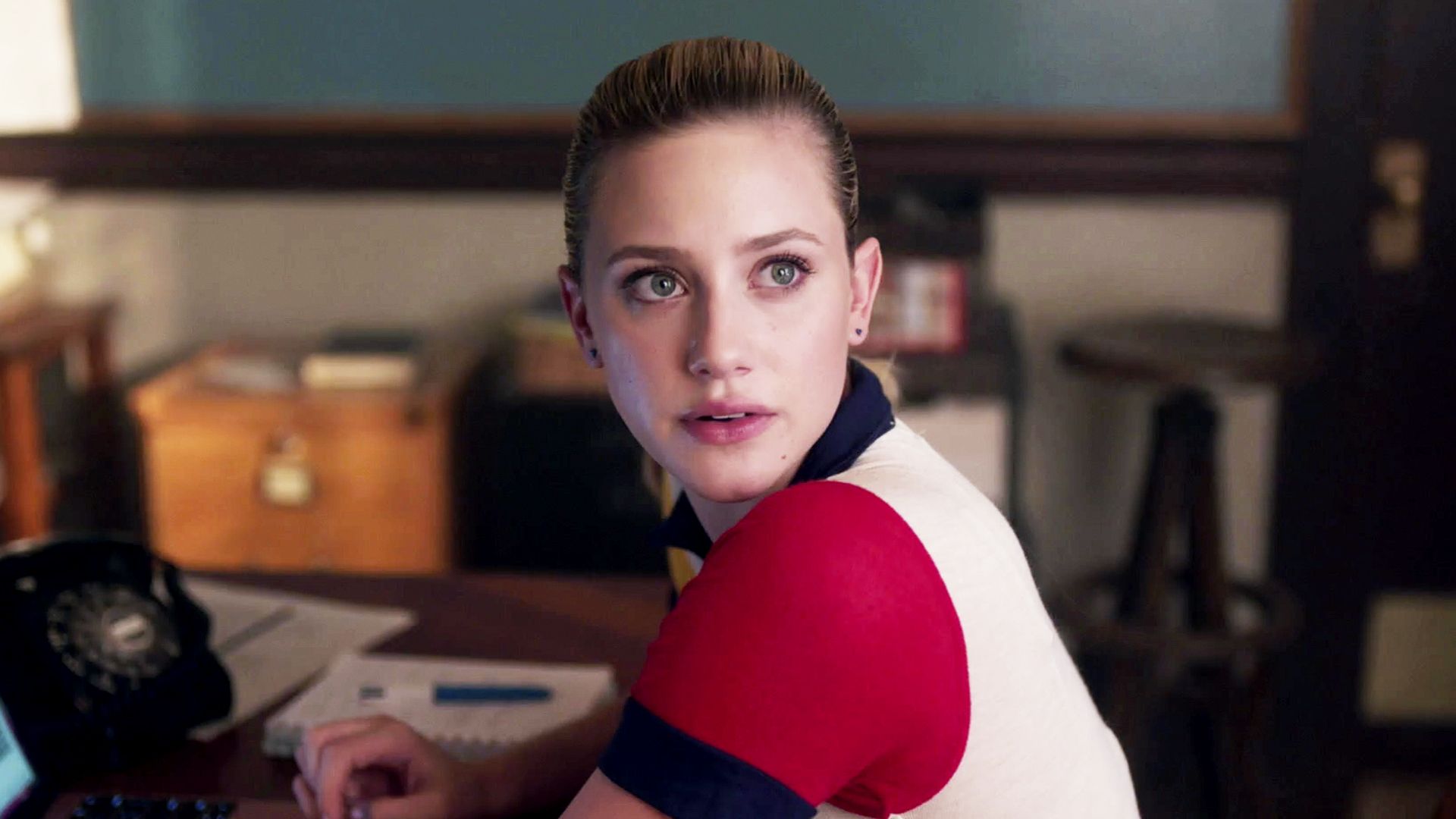 Riverdale Recap S3E02 Fortune and Men s Eyes Book Squad Goals