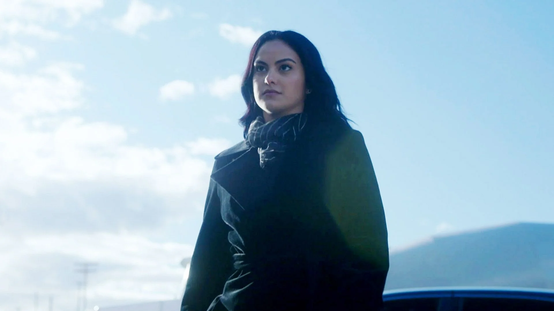 however: the gorgeous coat veronica wore in this scene absolutely must be acknowledged