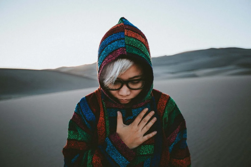 Self-reflection in the desert