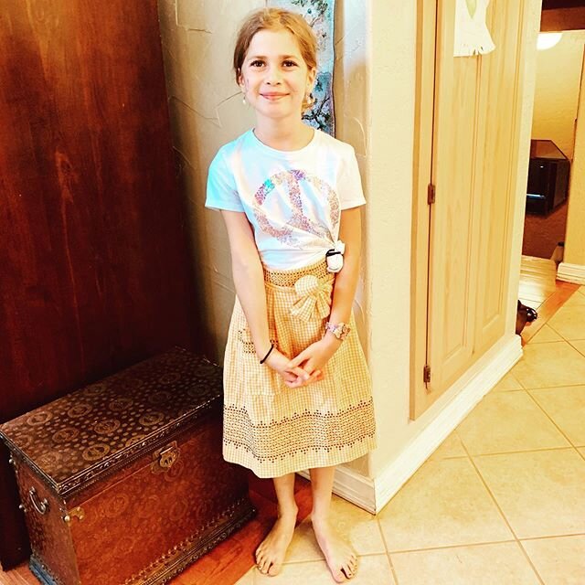 I came to my mama&rsquo;s house and this little lady was making eggs in the kitchen. Looking like this. She is 1000% related to me. #myniece #kitchenlife #kitchenfashionista