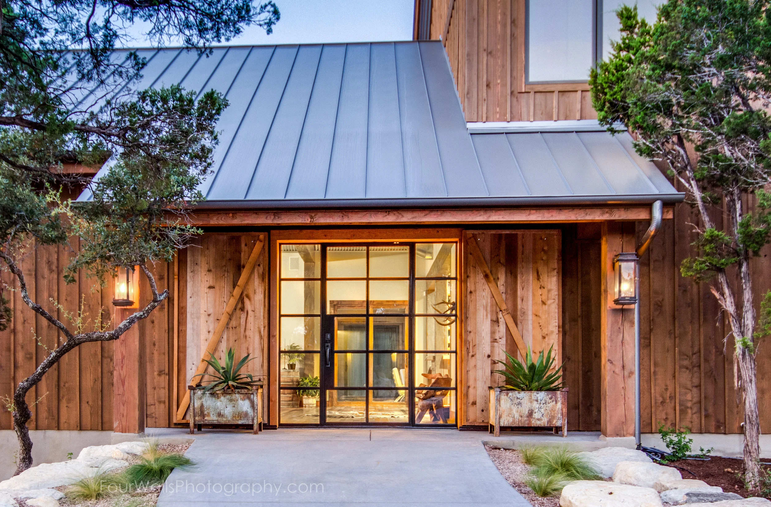 LJ Barn-100-Enfused.jpg