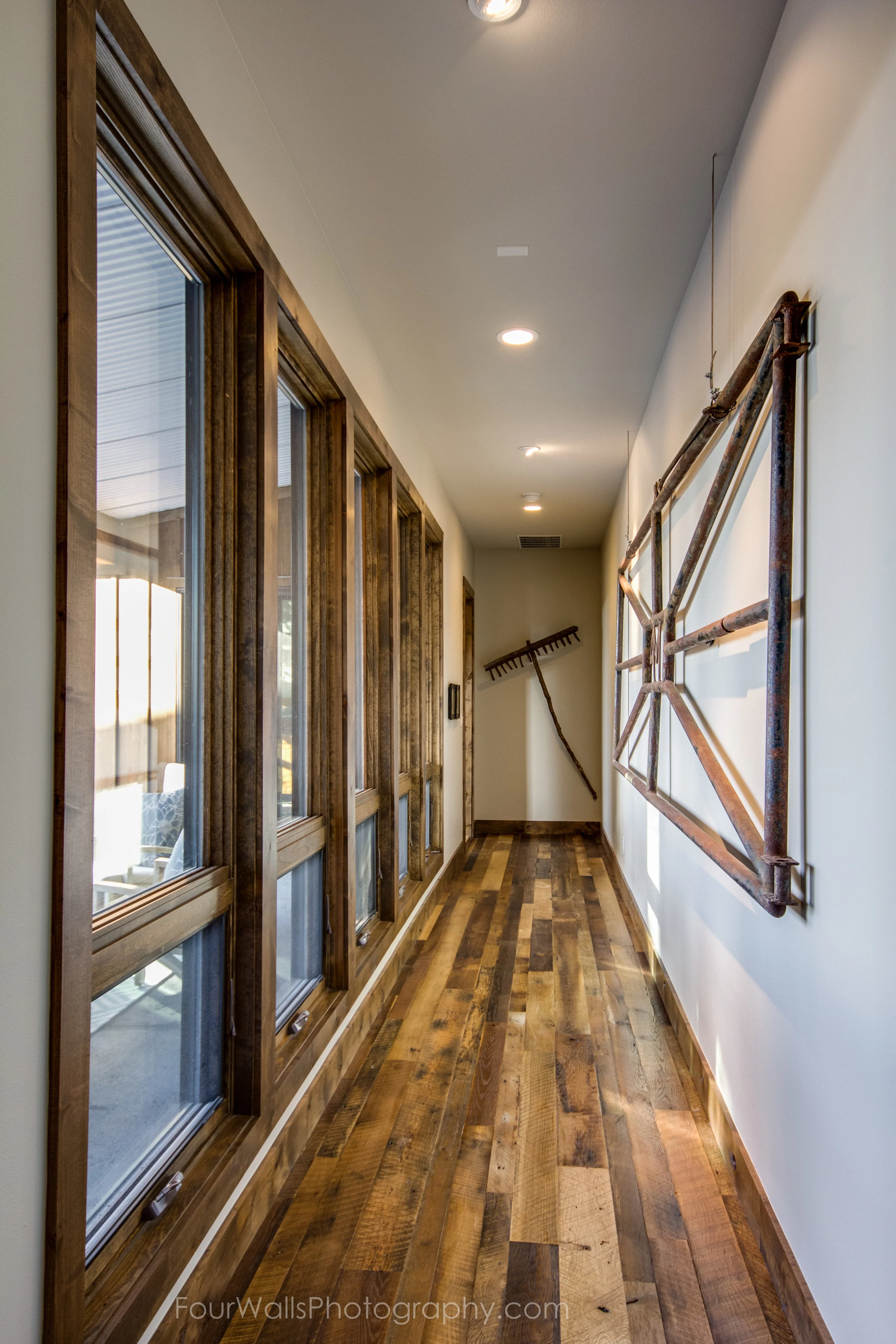 LJ Barn-287-Enfused.jpg