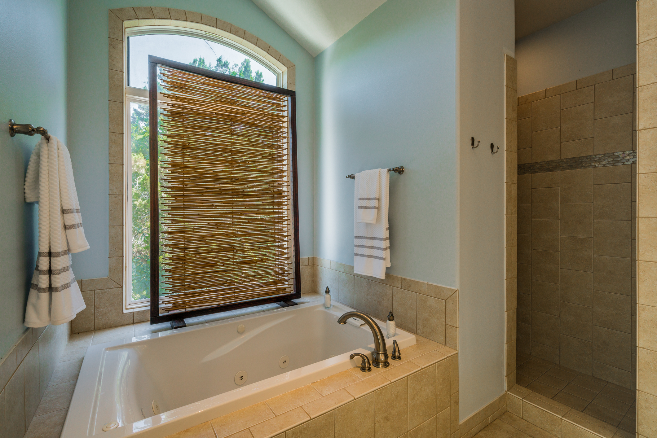 1220 Mermaids Cove-25.jpg
