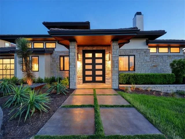 Ackland-Realtor-Pics (1).jpg