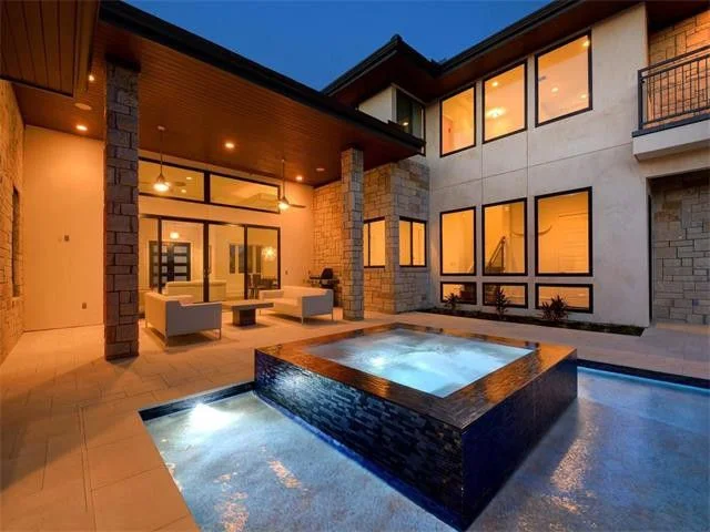Ackland-Realtor-Pics (15).jpg
