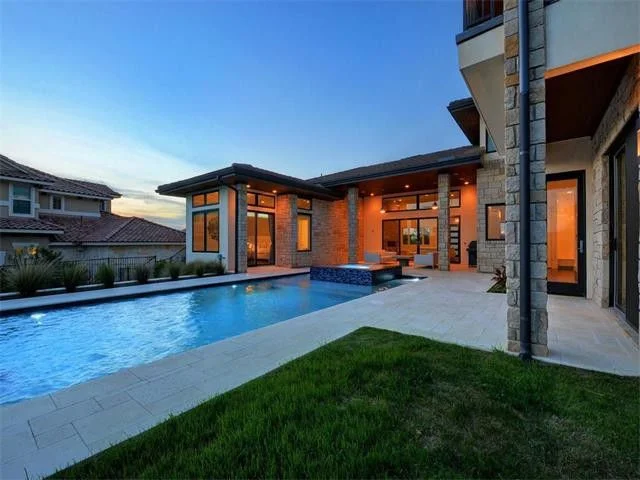 Ackland-Realtor-Pics (16).jpg