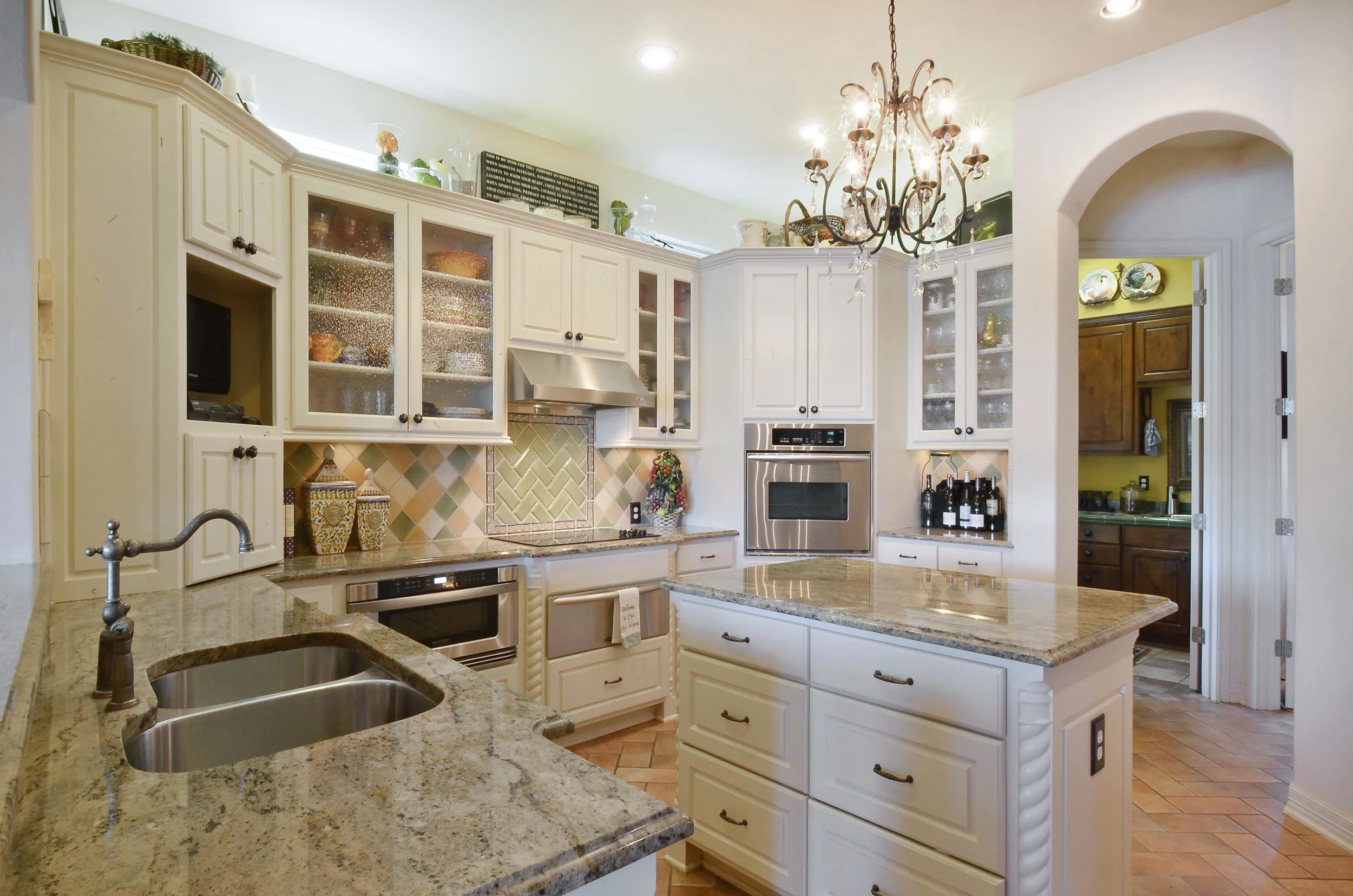 1754 Channel Road-print-008-Kitchen and Breakfast 01-3696x2448-300dpi.jpg